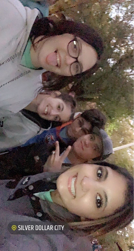 Seniors enjoying Silver Dollar City!